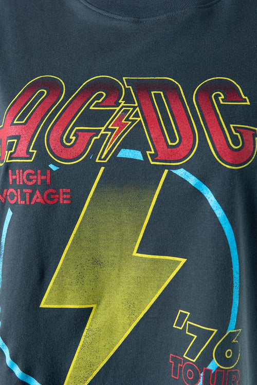 CAMISETA DE AC/DC REGULAR FIT PARA MUJER