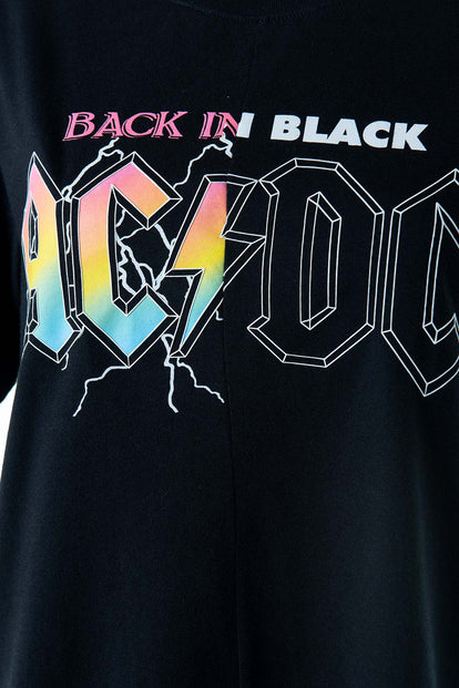 CAMISETA DE AC/DC REGULAR FIT PARA MUJER
