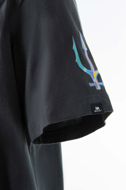 CAMISETA DE AQUAMAN REGULAR FIT PARA HOMBRE