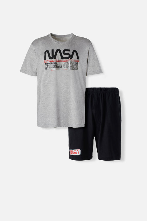 Card slide image -  PIJAMA DE LA NASA GRIS Y NEGRA CON PANTALÓN CORTO PARA HOMBRE