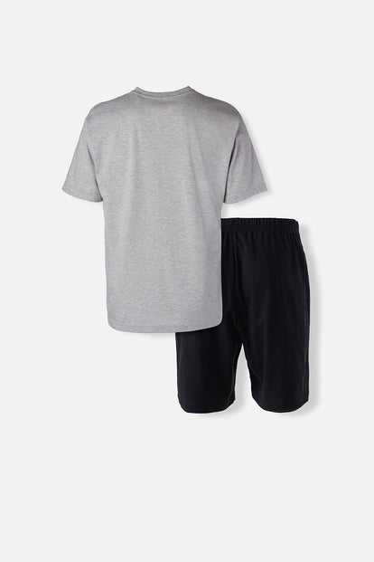 PIJAMA DE LA NASA GRIS Y NEGRA CON PANTALÓN CORTO PARA HOMBRE
