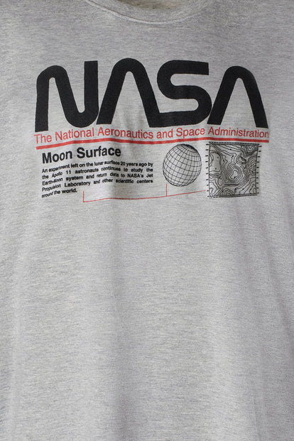 PIJAMA DE LA NASA GRIS Y NEGRA CON PANTALÓN CORTO PARA HOMBRE