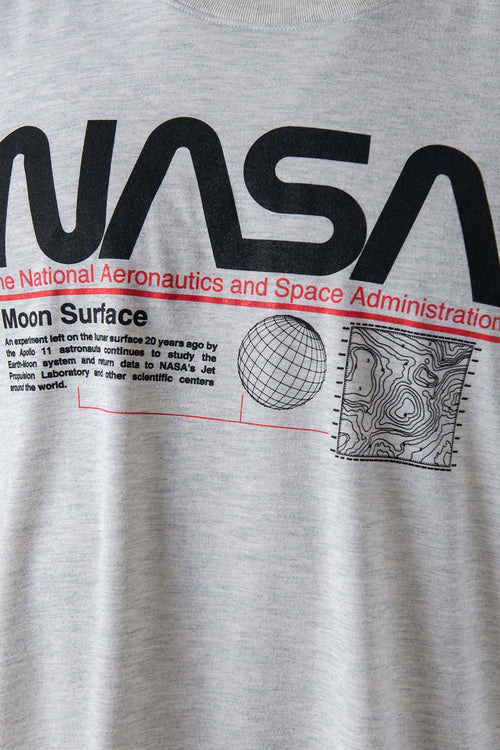 Card slide image -  PIJAMA DE LA NASA GRIS Y NEGRA CON PANTALÓN CORTO PARA HOMBRE