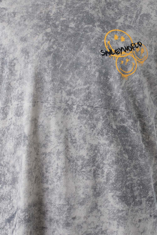 Card slide image -  CAMISETA DE SMILEY GRIS MANGA CORTA GÉNERO NEUTRO