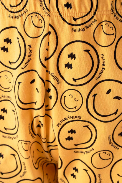 PIJAMA DE SMILEY AMARILLA Y BLANCA DE PANTALÓN CORTO PARA MUJER