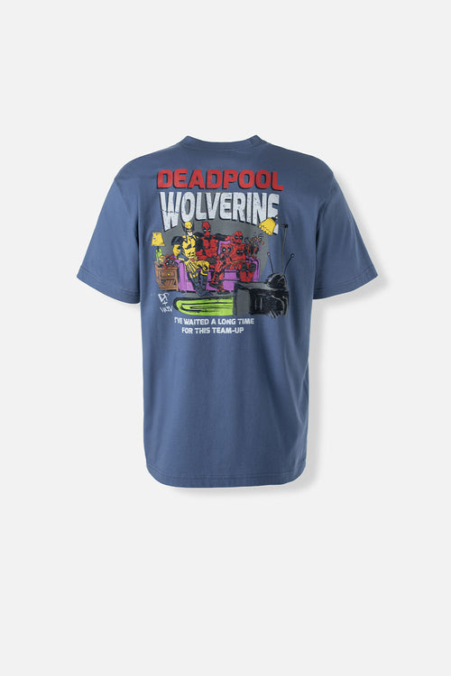 Card slide image -  CAMISETA DE DEADPOOL AZUL CON ESTAMPADO EN ESPALDA GÉNERO NEUTRO