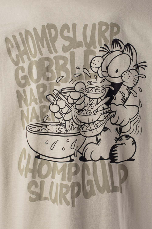 Card slide image -  CAMISETA DE GARFIELD REGULAR FIT VERDE ACEITUNA PARA HOMBRE