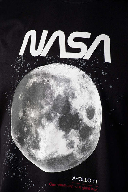  CAMISETA DE NASA REGULAR FIT PARA HOMBRE