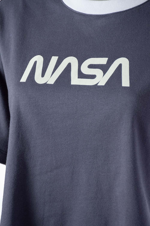 Card slide image -  CAMISETA DE LA NASA BOXY FIT PARA MUJER