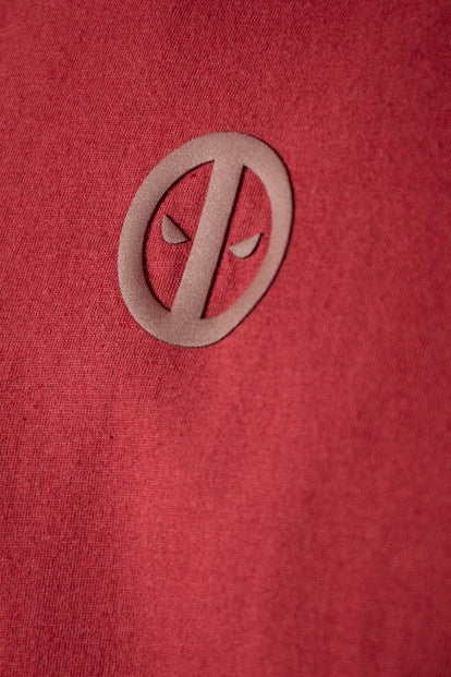 CAMISETA DE DEADPOOL REGULAR FIT ROJO PARA HOMBRE