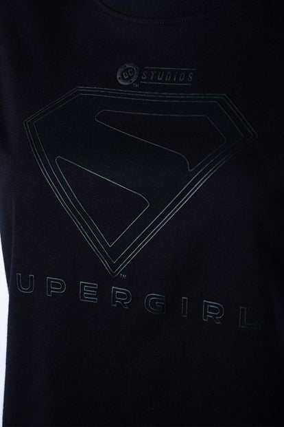 CAMISETA DE SUPERGIRL SLIM FIT PARA MUJER