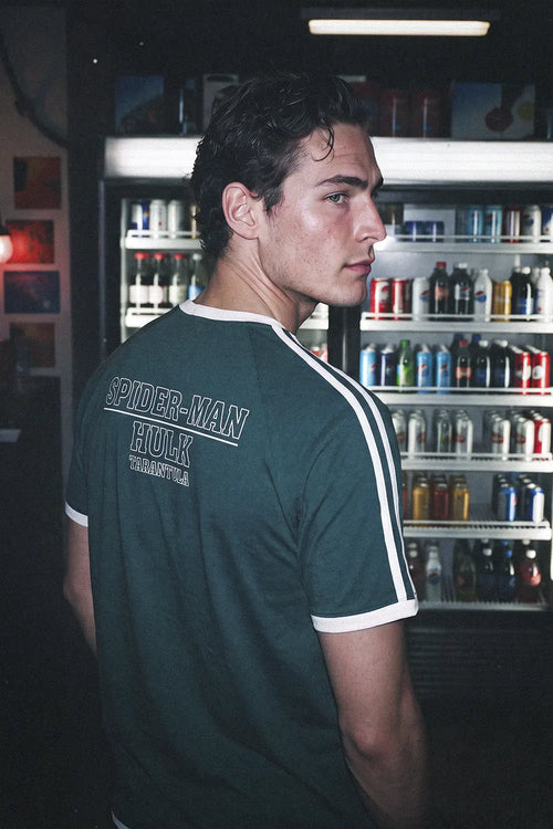 CAMISETA DE SPIDERMAN REGULAR FIT PARA HOMBRE