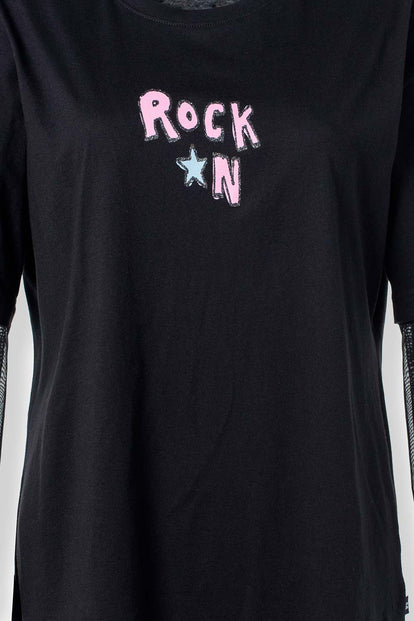 CAMISETA DE BT21 RELAX FIT PARA MUJER