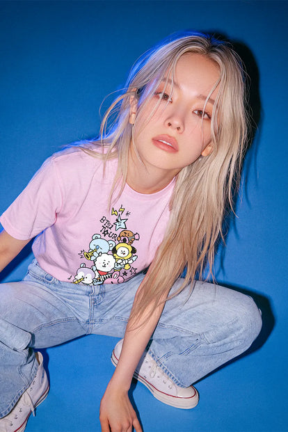 CAMISETA DE BT21 OVERSIZED FIT PARA MUJER