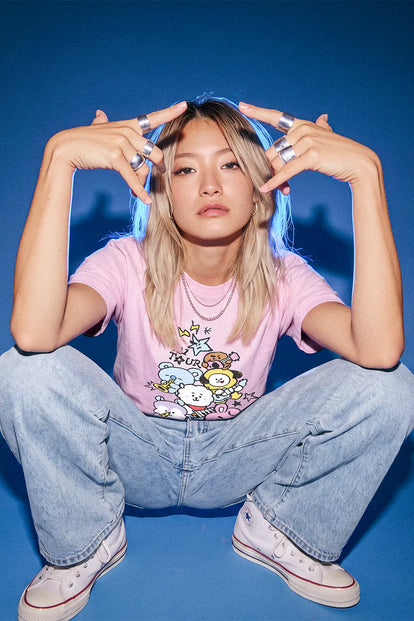 CAMISETA DE BT21 OVERSIZED FIT PARA MUJER