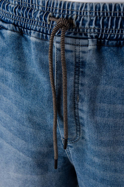 BERMUDA DE MOVIES AZUL TONO MEDIO CON CORDÓN PARA HOMBRE