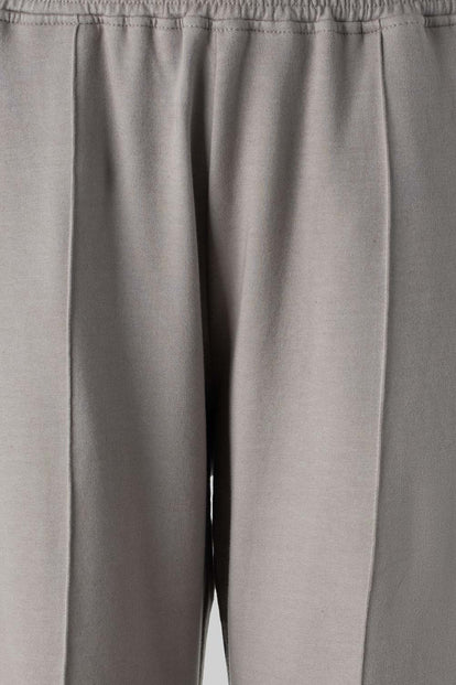 JOGGER DE MOVIES CON BOLSILLOS TAUPE PARA MUJER