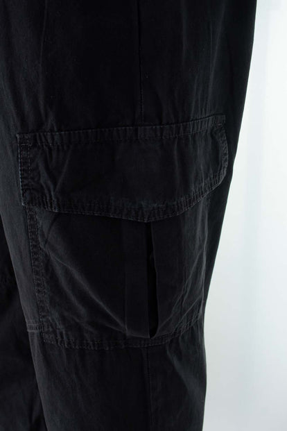 JOGGER DE MOVIES NEGRO CON BOLSILLOS PARA HOMBRE