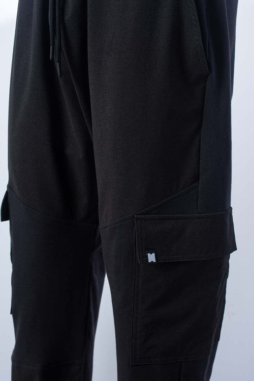 JOGGER DE MOVIES NEGRO CON BOLSILLOS PARA HOMBRE