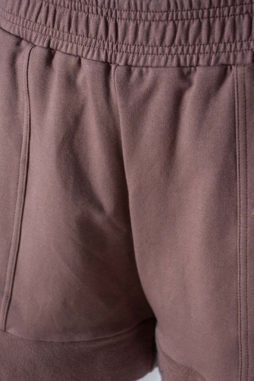 SHORT DE MOVIES CON CINTURA ELÁSTICA CAFE PARA MUJER