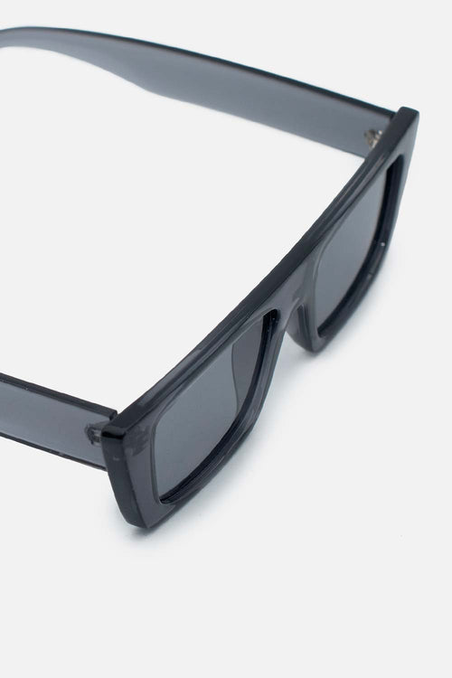 Card slide image -  GAFAS DE SOL MARCO NEGRO DE MOVIES GÉNERO NEUTRO